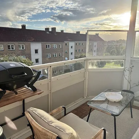 Bright And Pretty Penthouse With Sunny Balcony Όσλο